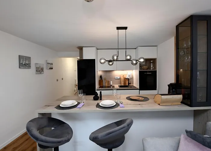 Homar Apartment
