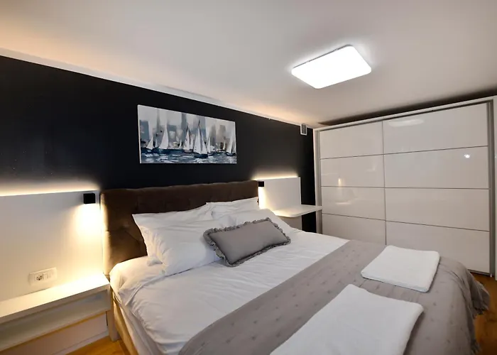 Apartment Homar *
